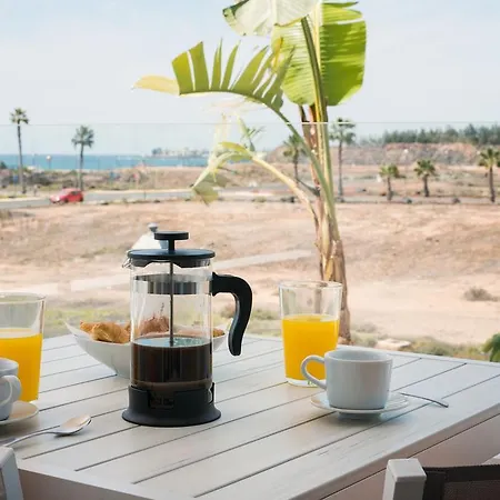 De La Marina * Playa Blanca (Lanzarote)