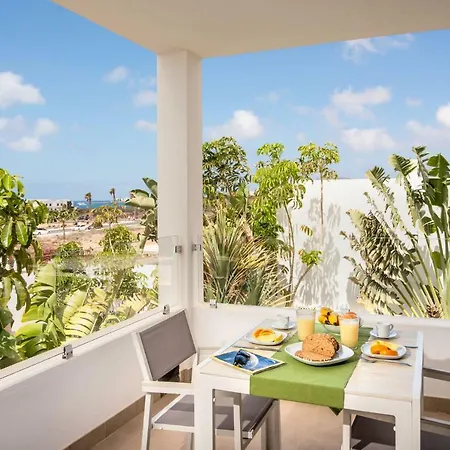 De La Marina Playa Blanca (Lanzarote)