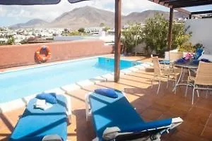Villa De La Marina Playa Blanca