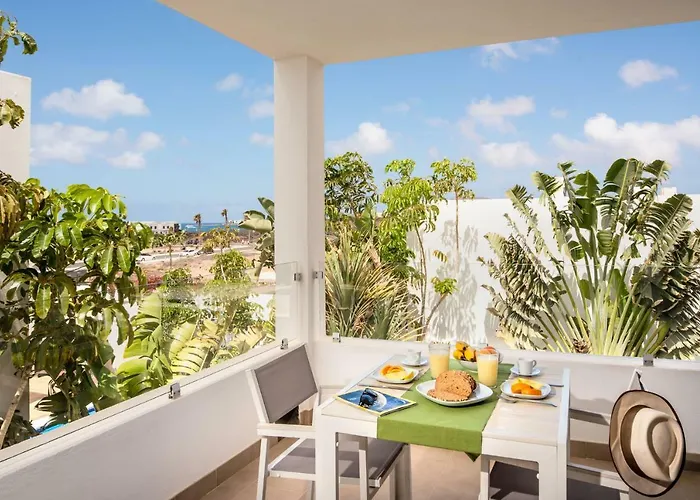 De La Marina Playa Blanca